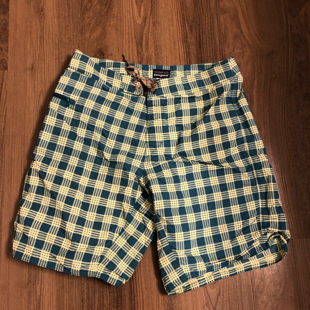 Men’s Patagonia swim trunks
